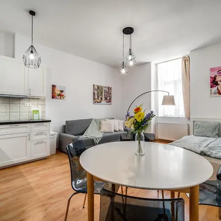 Dohany By Stn Apartament