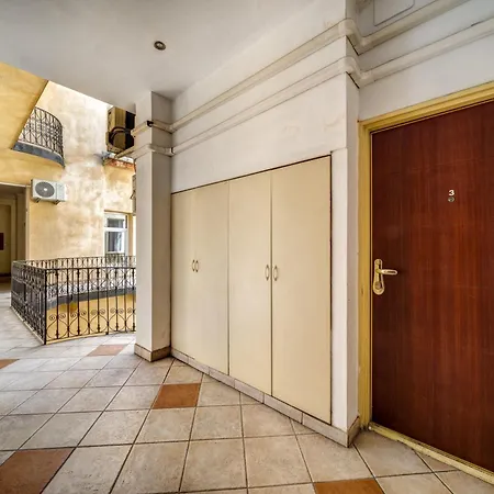 Dohány By Stn Appartamento